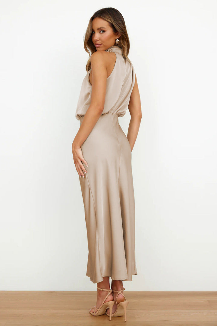 Carlina™ - Lang kjole med halterneck